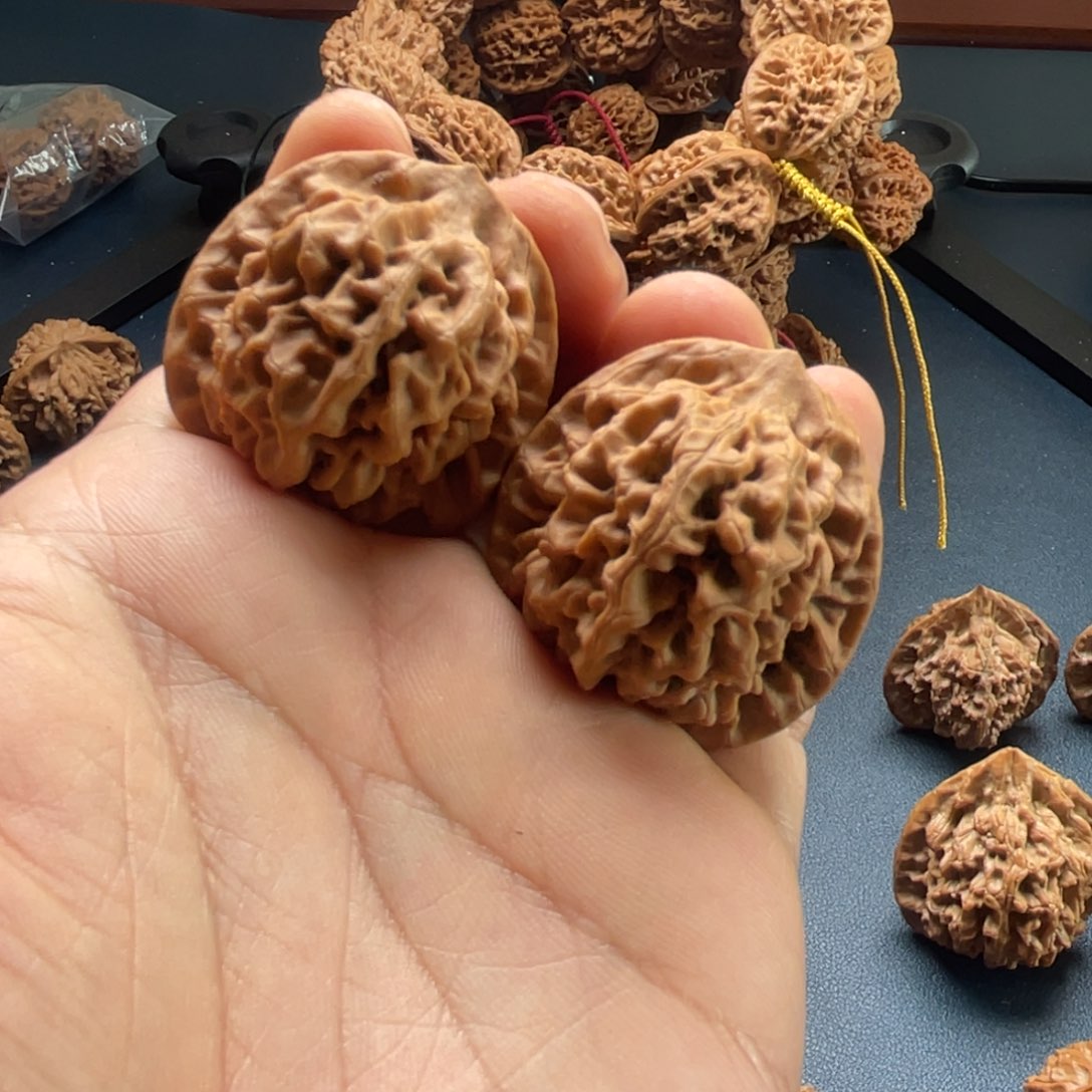 吊坠文玩核桃秦岭核桃