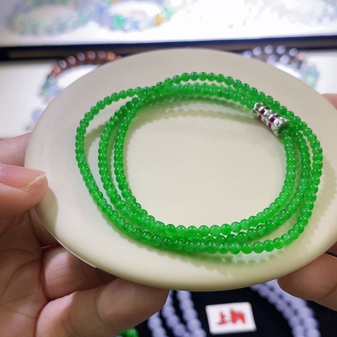 翡翠未镶嵌挂件项链