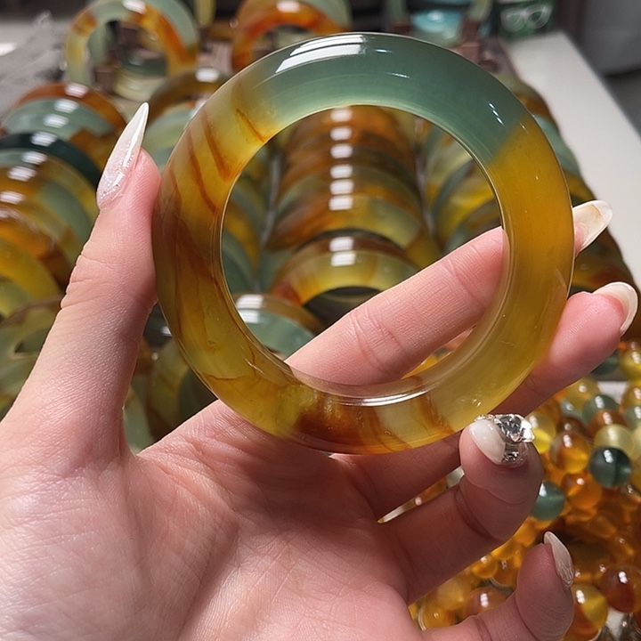 蛇纹石玉未镶嵌手镯53.4