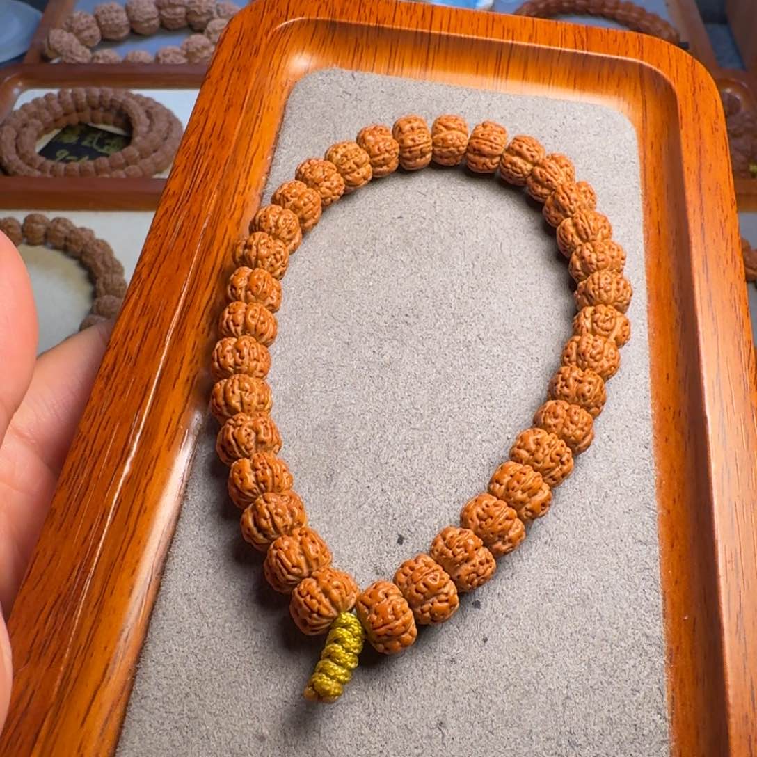 吊坠金刚菩提享*由花神9.5尺寸75