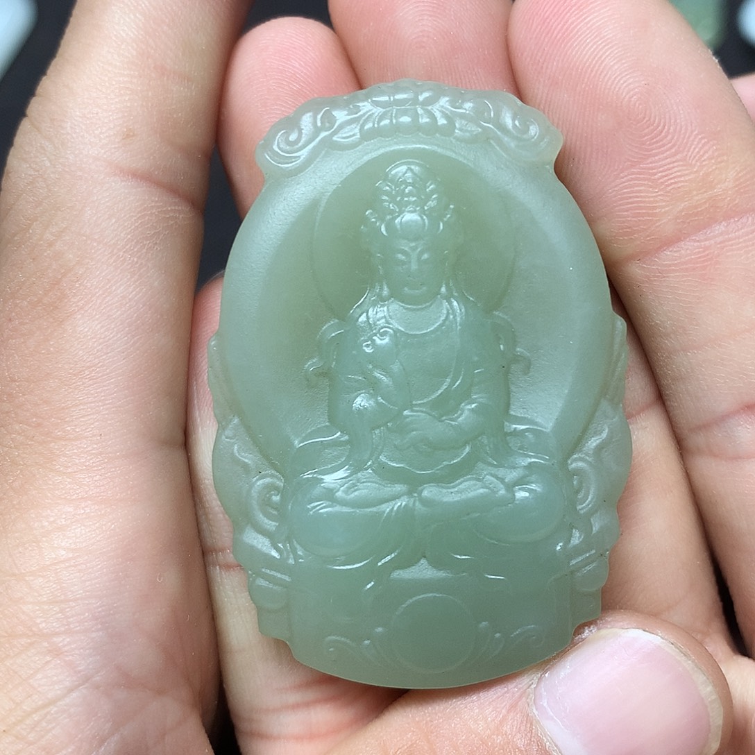 颈饰未镶嵌和田玉