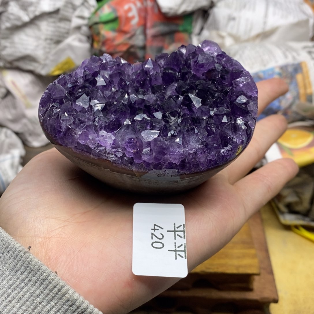 紫晶乌拉圭未镶嵌