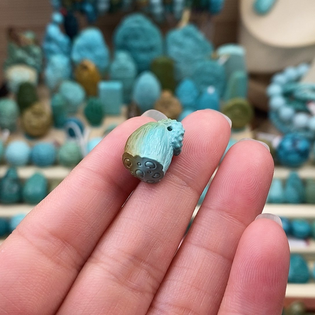 未镶嵌绿松石珠宝奇石