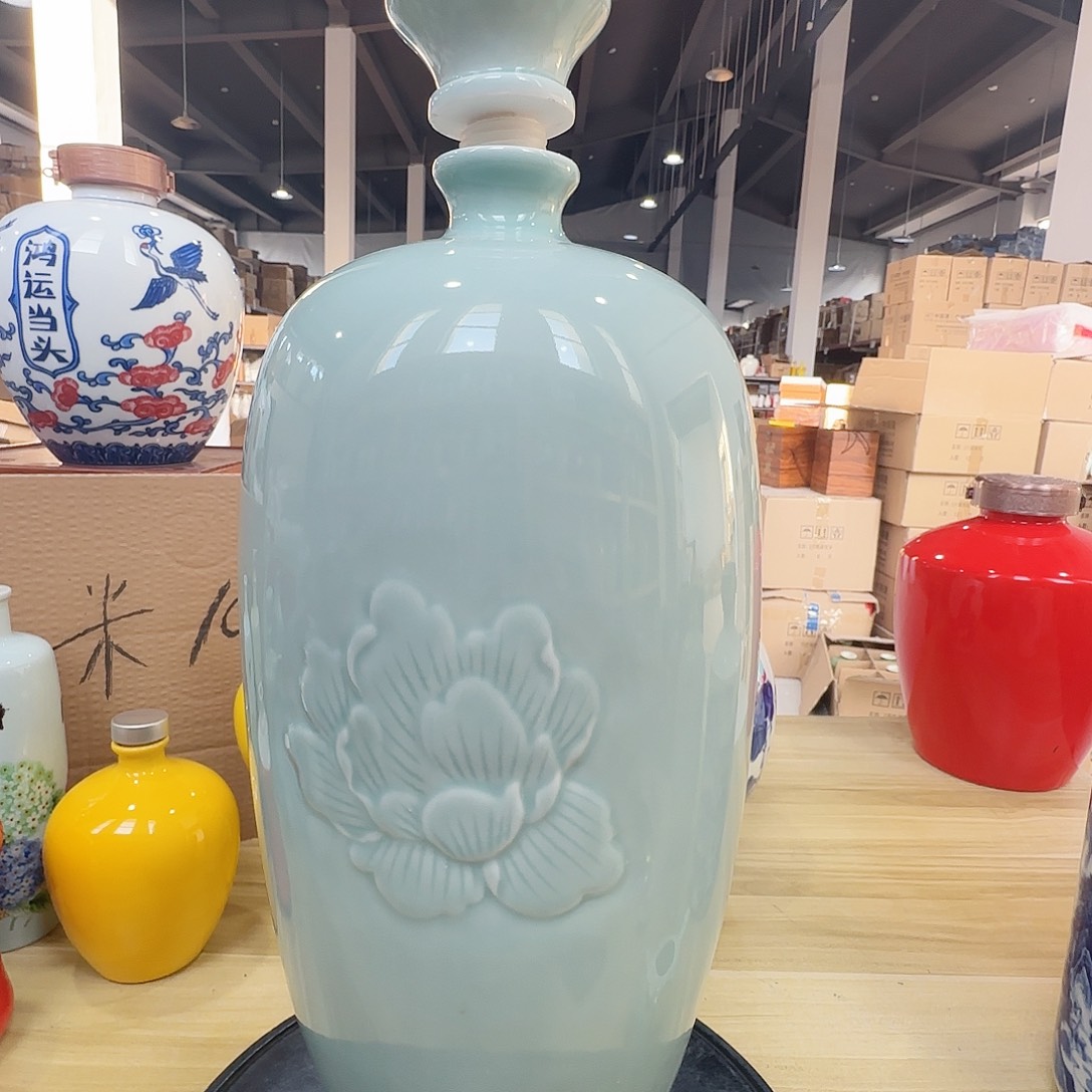 10斤装牡丹酒瓶1个微瑕