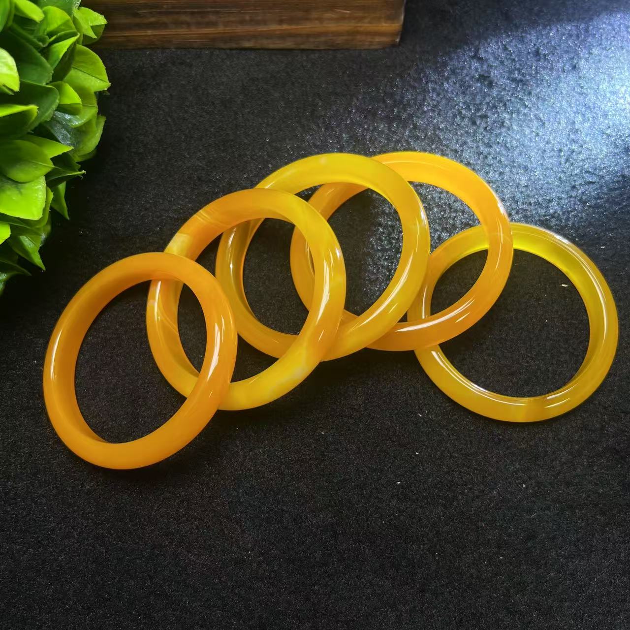 S8078【任会长珠宝】田黄冻石黄玛瑙手镯-多样性只发一件