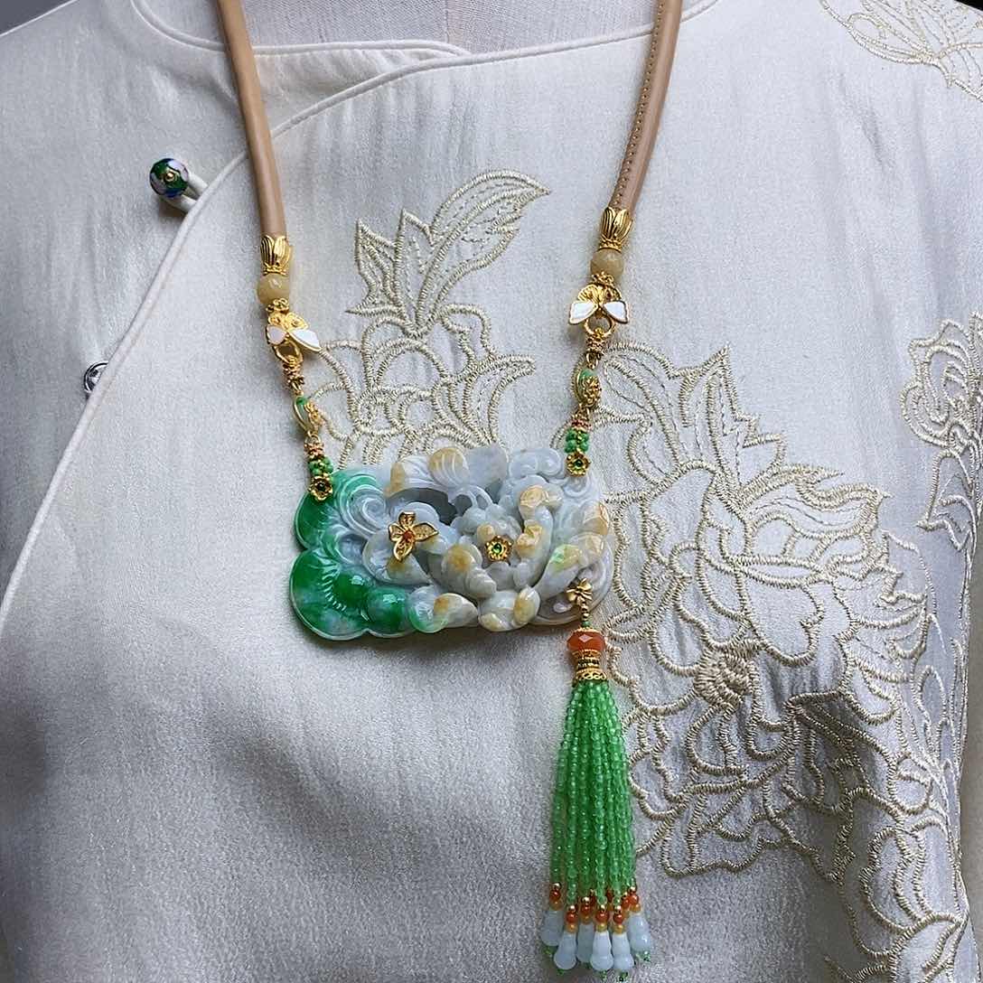 翡翠颈饰未镶嵌天然