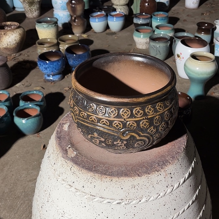 高度20厘米口径24厘米