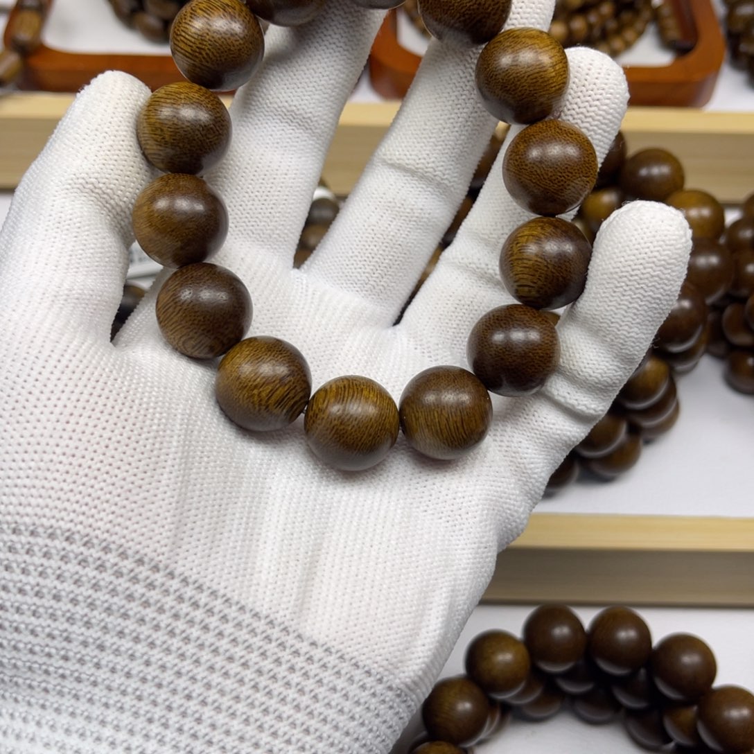 梁***生手串沉香越南芽庄黄棋楠1.6