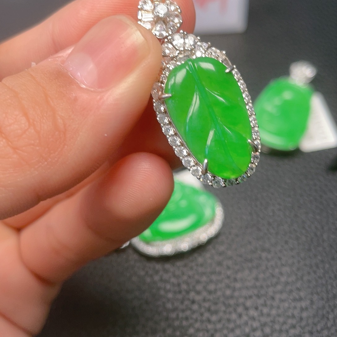 【闪购商品】翡翠吊坠(不含链)银S925镶嵌