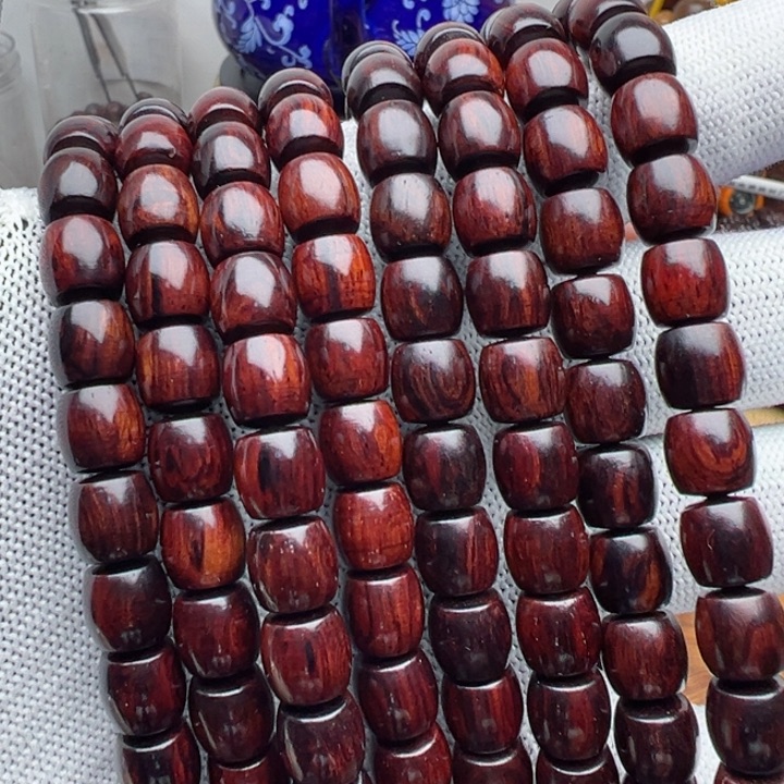 张***伟木海南红降8×8直切108