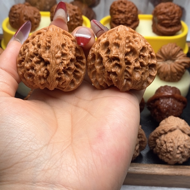 文玩核桃吊坠你*44尺苹果园48克  .13号