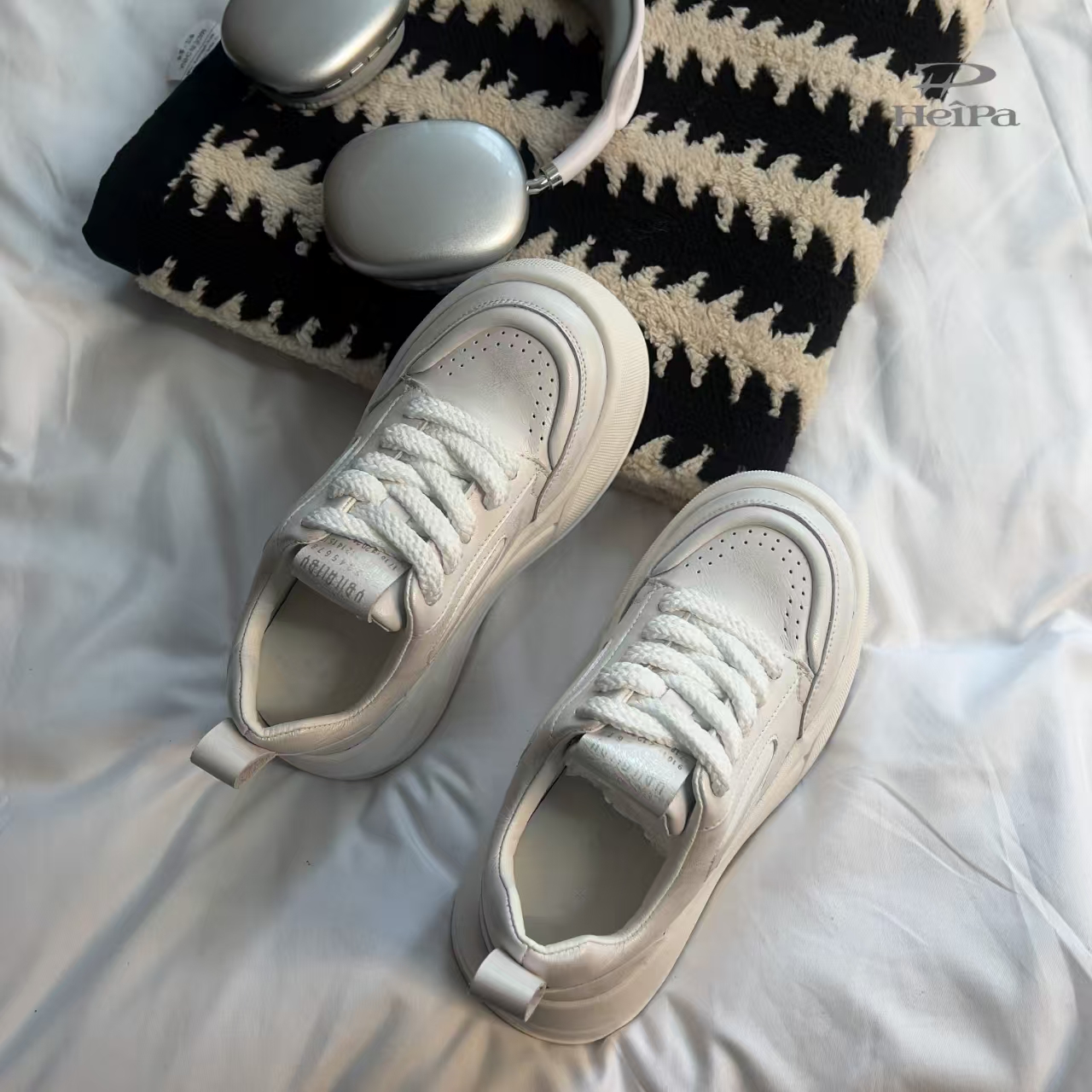 【HeiPa】安暖家淼淼家春季穿新款厚底带时尚休闲鞋女款