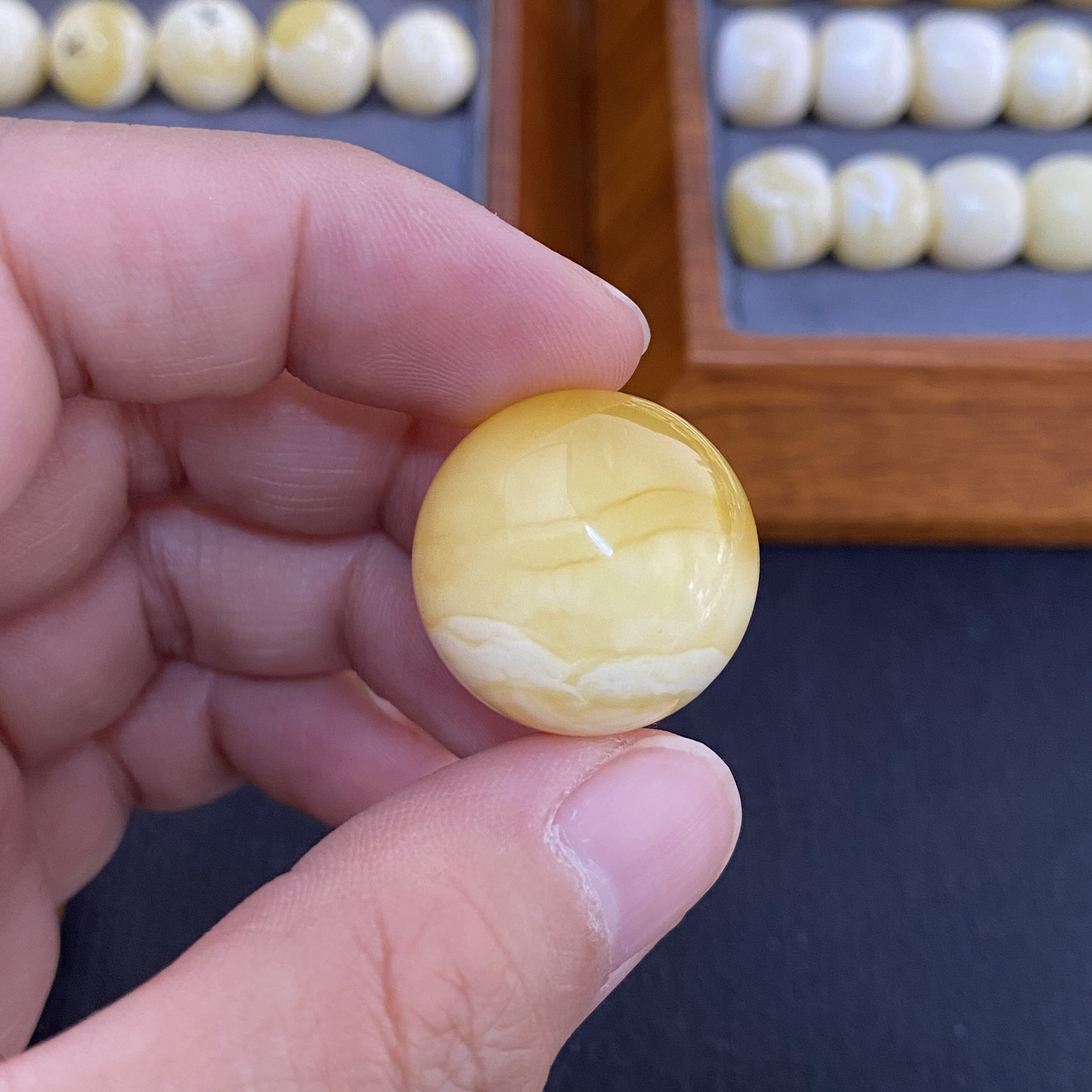 天然蜜蜡21.1mm金白溶洞圆珠锁骨珠G231猴头星月文玩手串配饰单珠