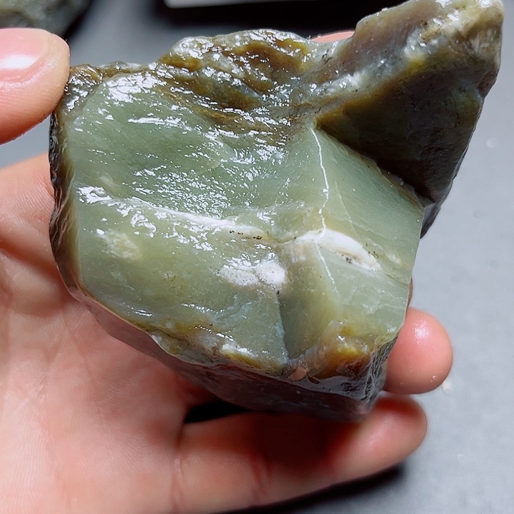 和田玉未镶嵌珠宝奇石