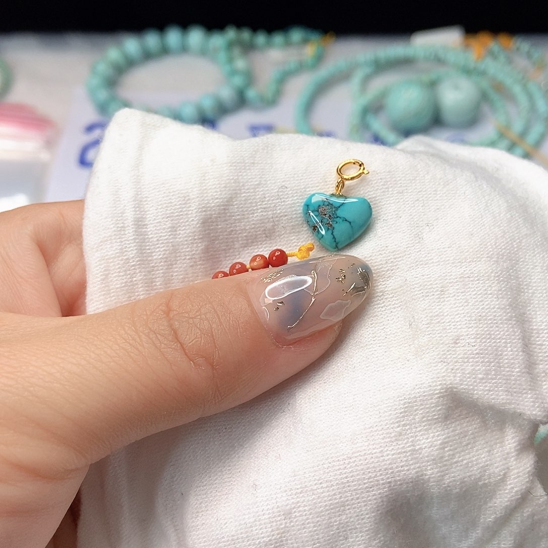 南红玛瑙未镶嵌珠宝奇石