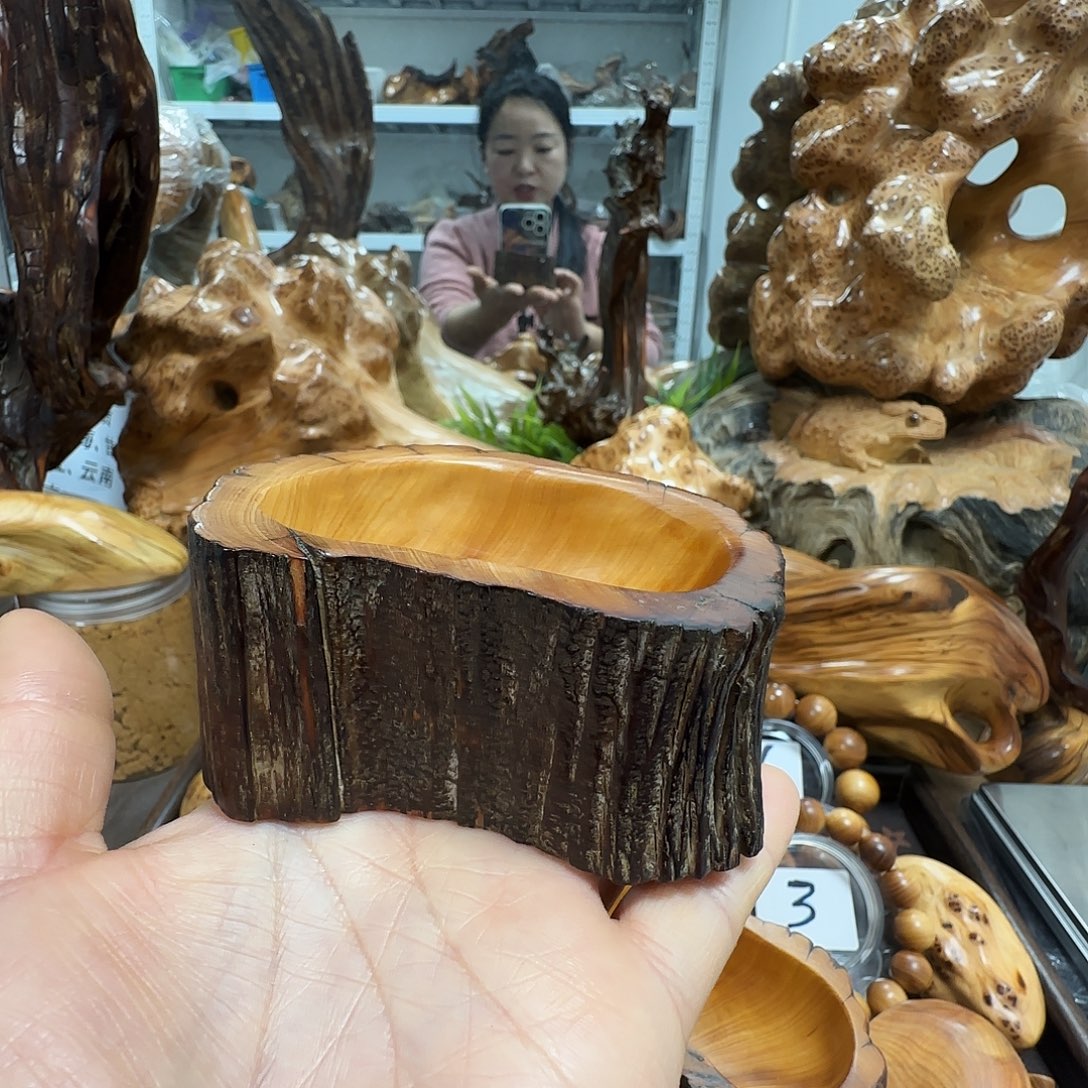 柏木（崖柏）太行崖柏陈化黑油骨料聚宝盆