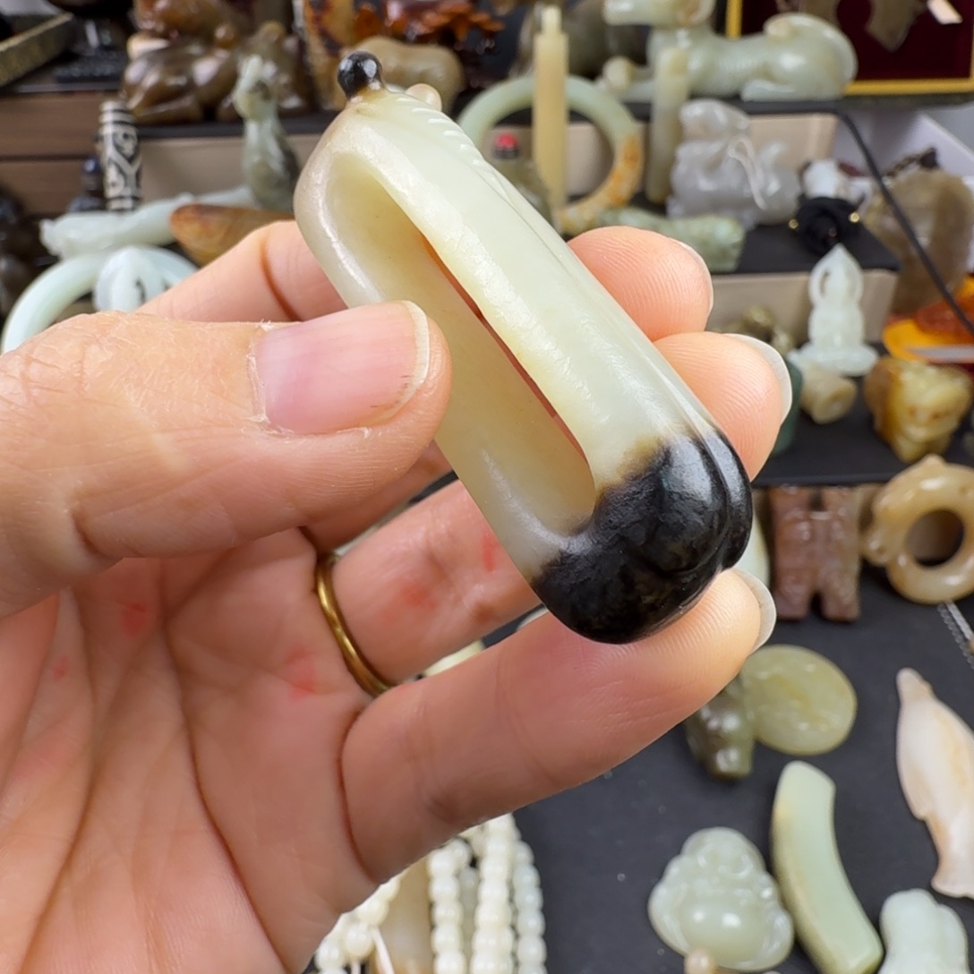 刘***8和田玉未镶嵌手链