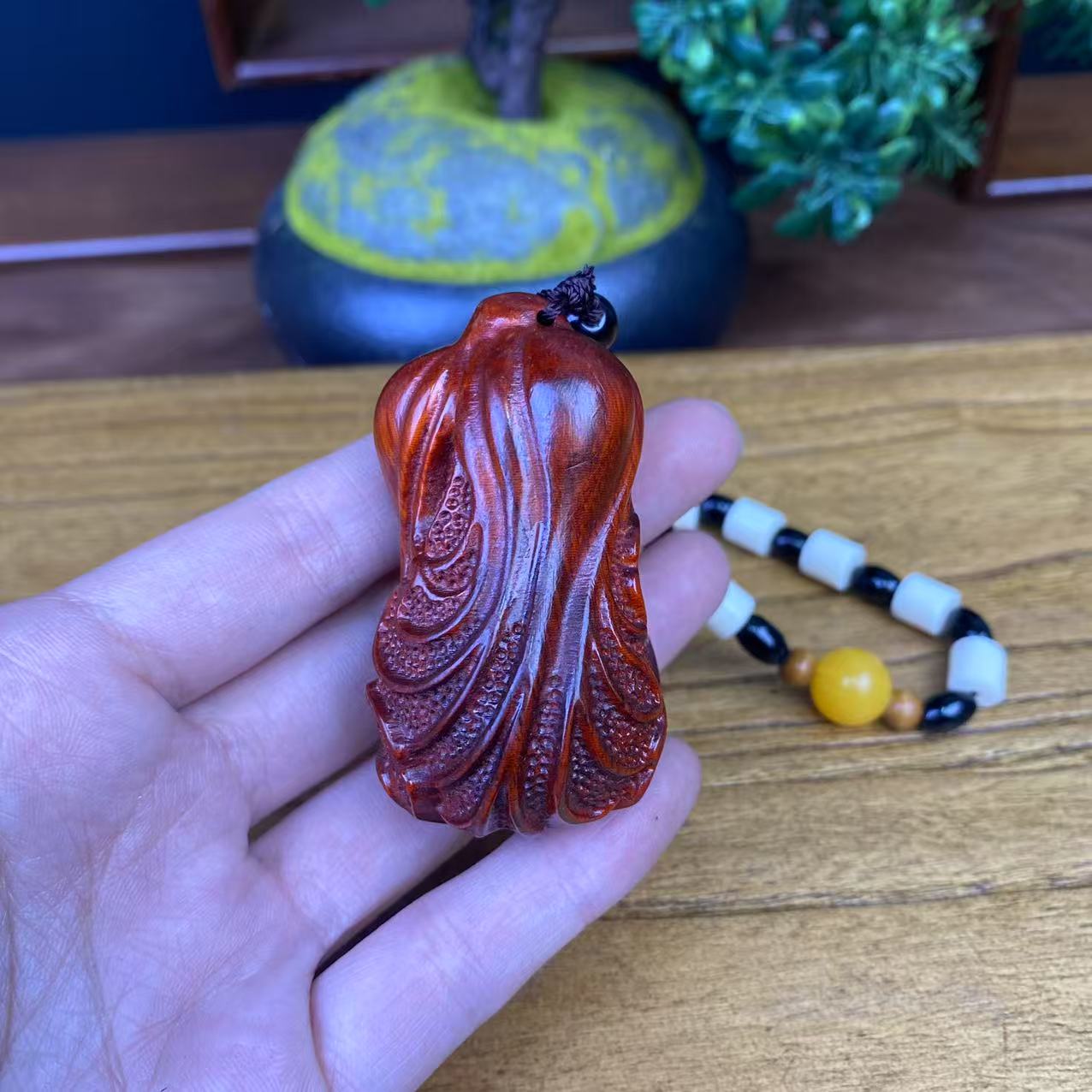 祥瑞小叶紫檀手把件白菜摆件