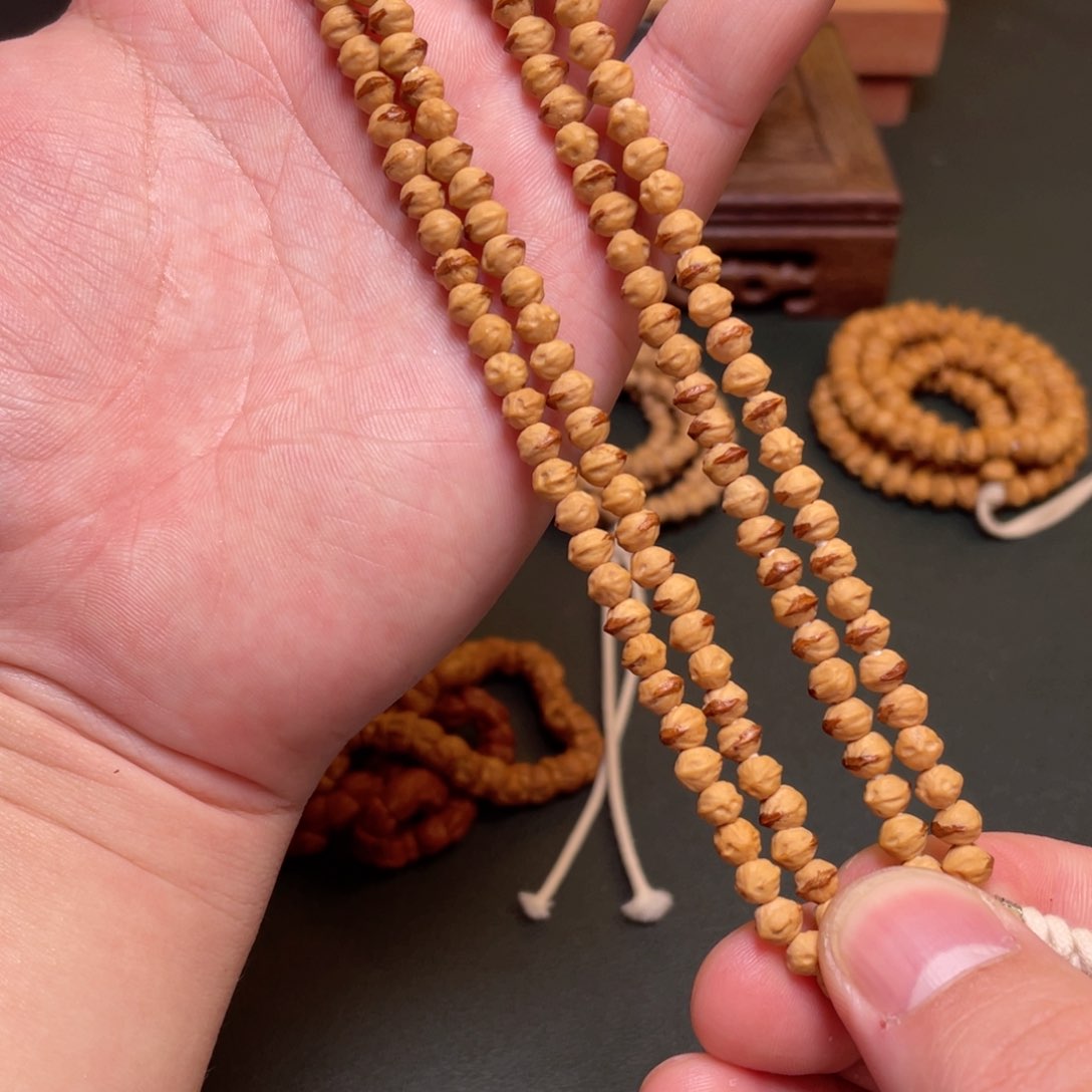 柏香籽/百香籽吊坠迷你红牙横打