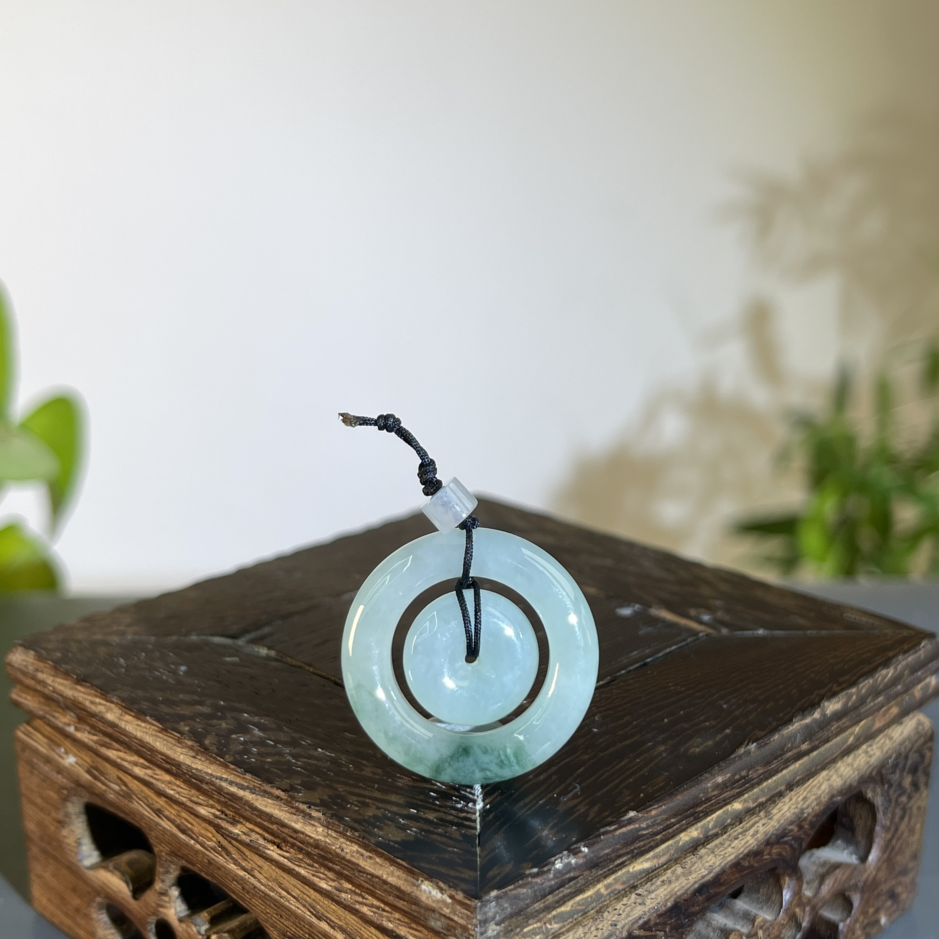 JXB07-32  天然缅甸A货翡翠 子母扣