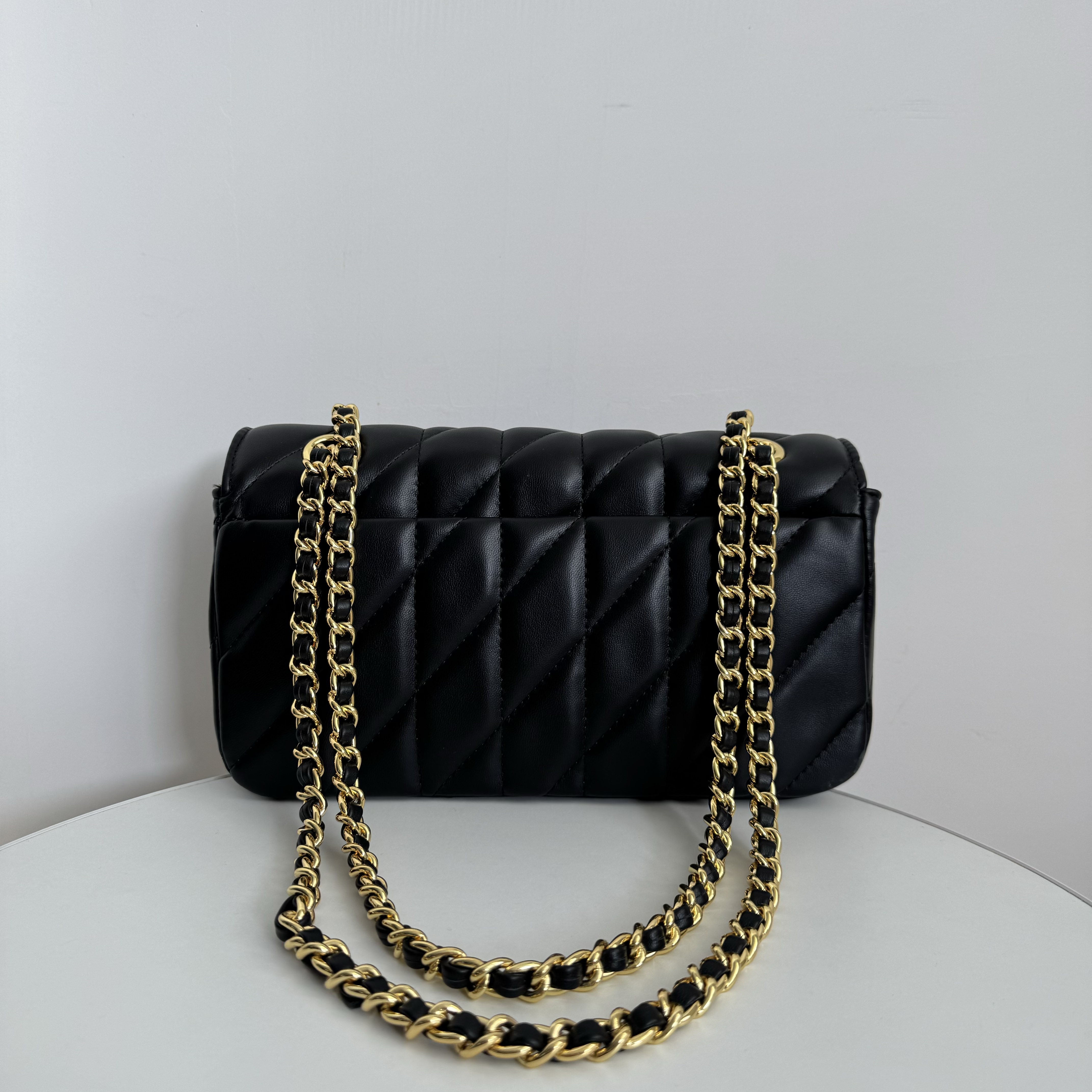 黑色复古轻奢单肩链条包