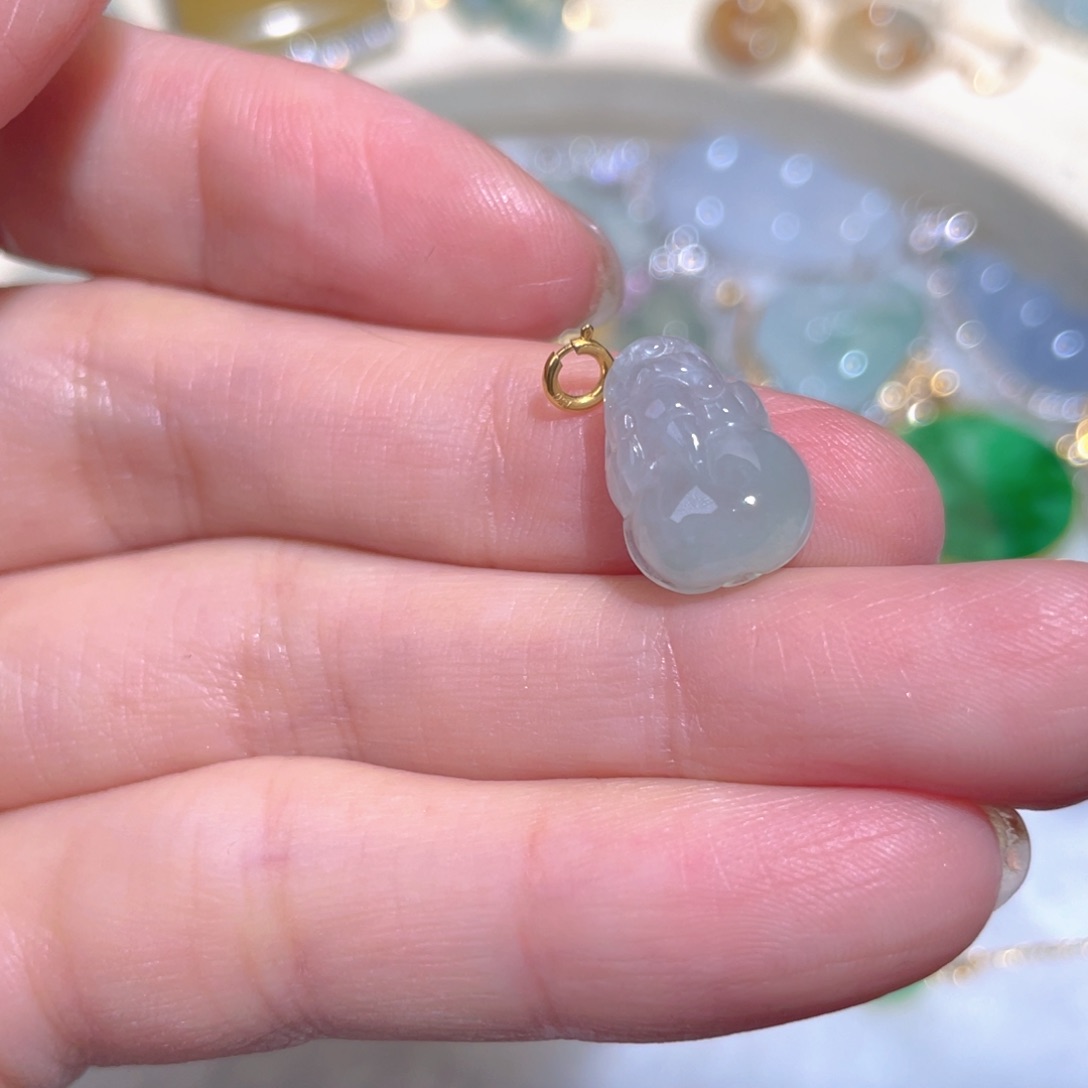 翡翠颈饰18K金镶嵌翡翠