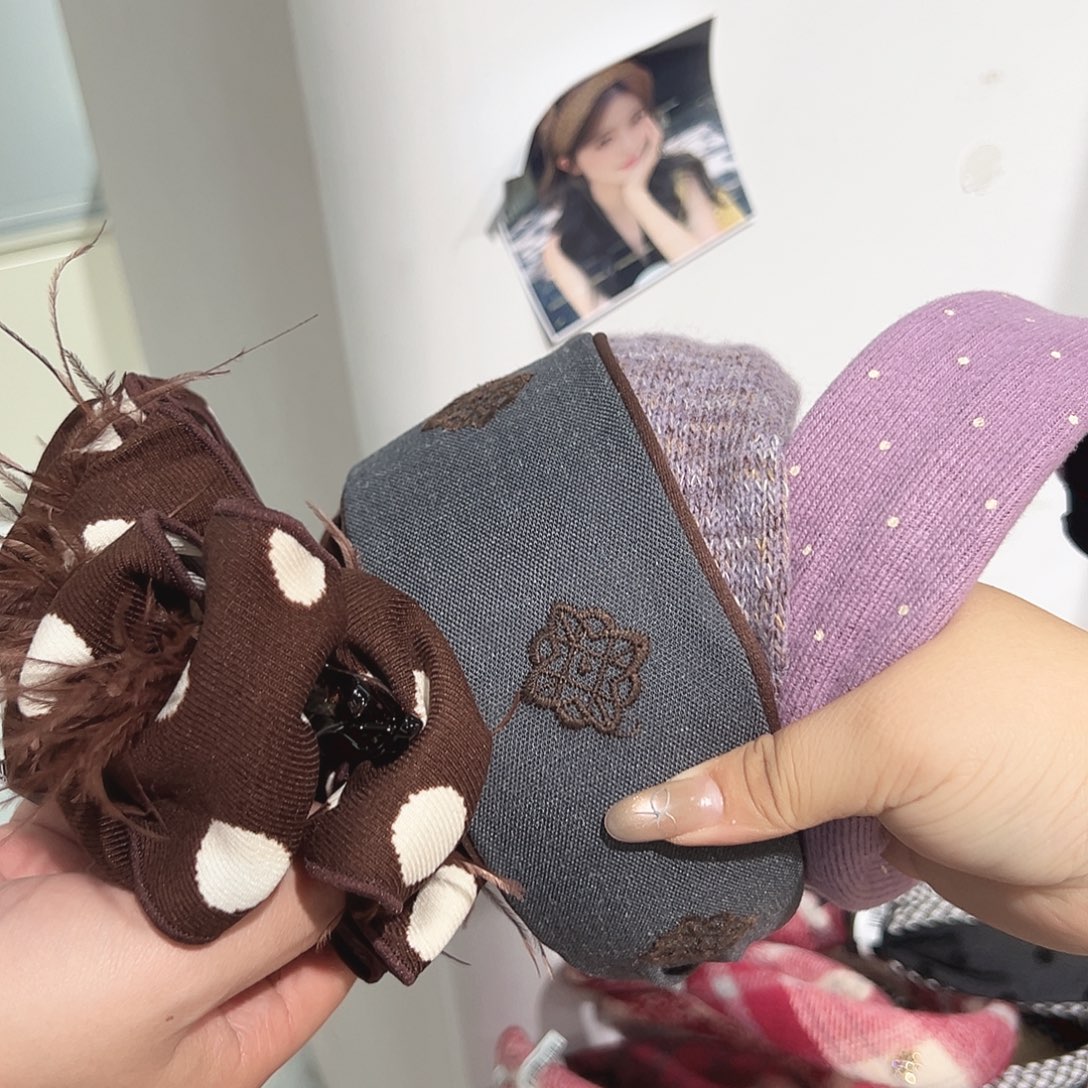 非金属发箍3，抓夹1