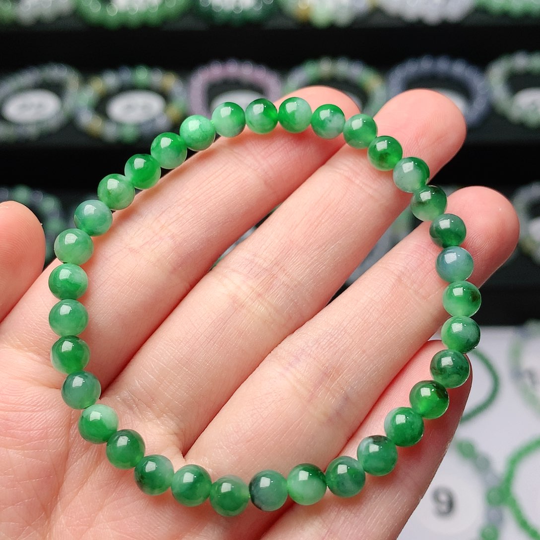 翡翠手链未镶嵌娜*翡翠