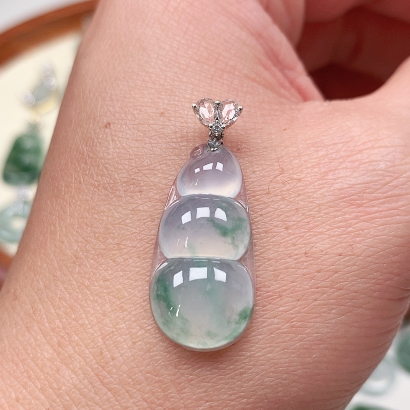 【闪购商品】翡翠吊坠(不含链)18K金镶嵌