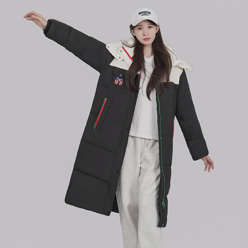 女士拼接撞色羽绒服2025年冬季新款长款过膝连帽保暖外套