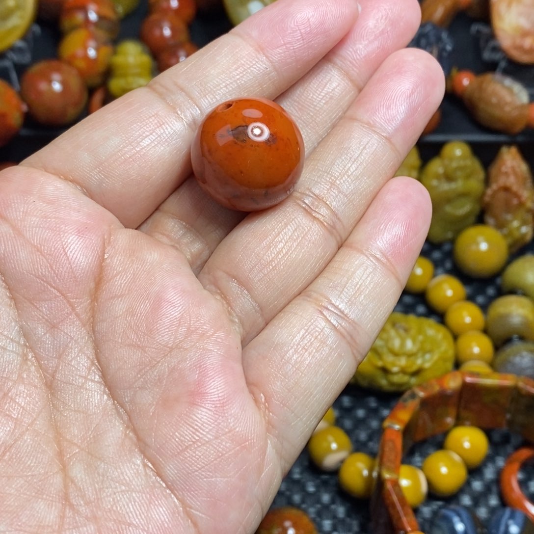 玛瑙/玉髓战国红未镶嵌好*哥