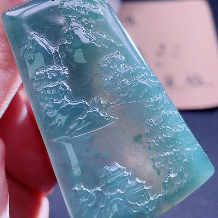 翡翠吊坠(不含链)未镶嵌