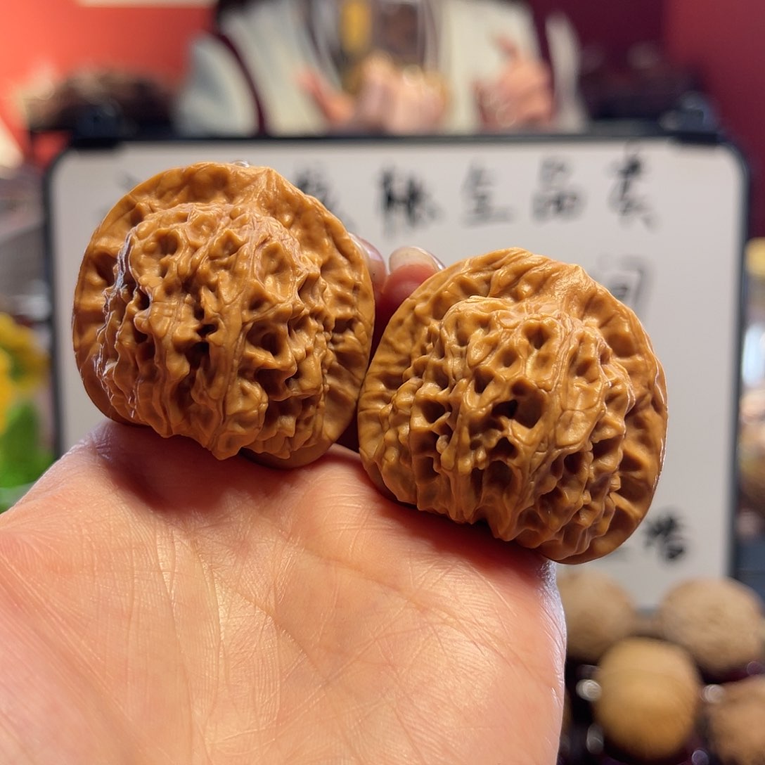 【闪购商品】文玩核桃把件40天地