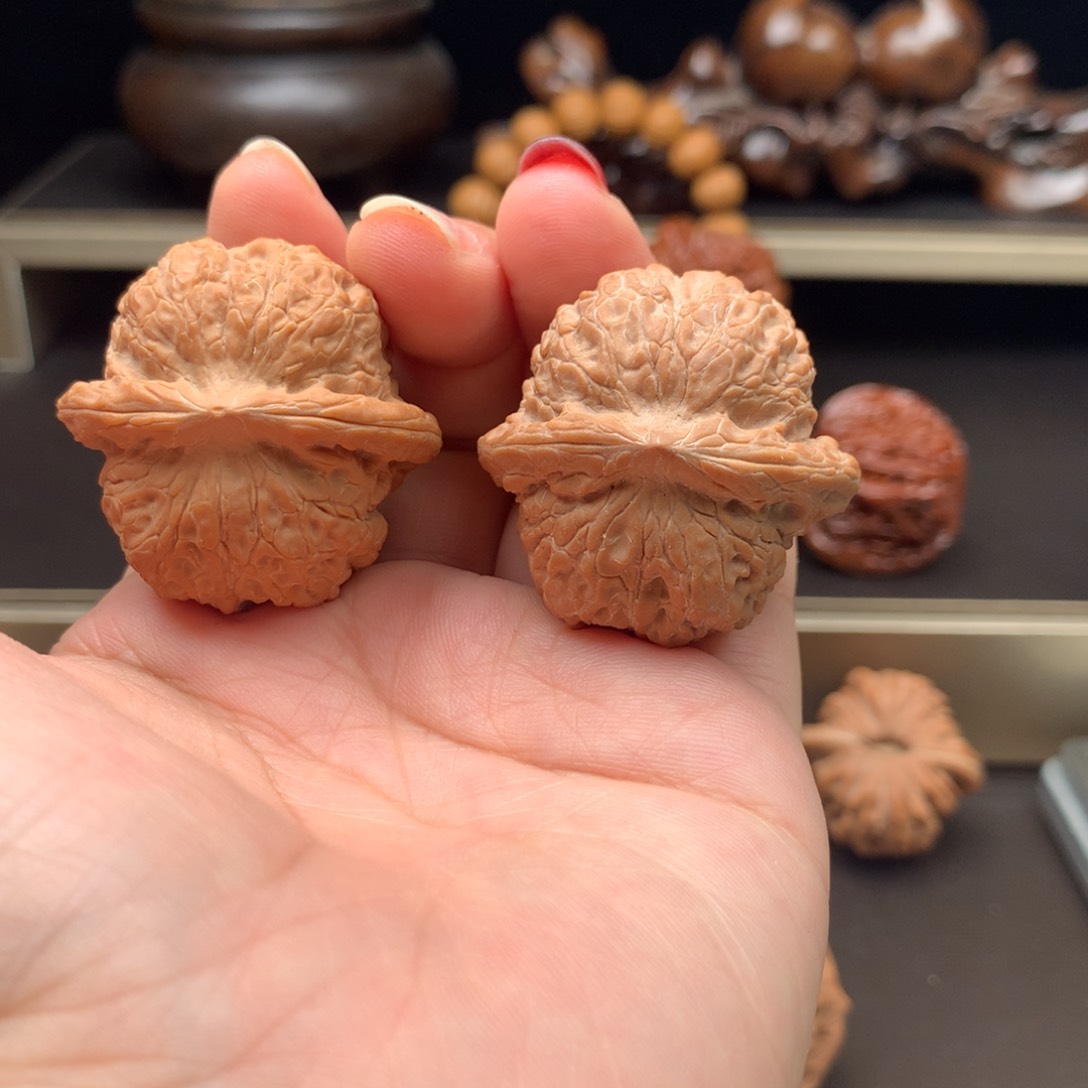 吊坠文玩核桃血麒麟