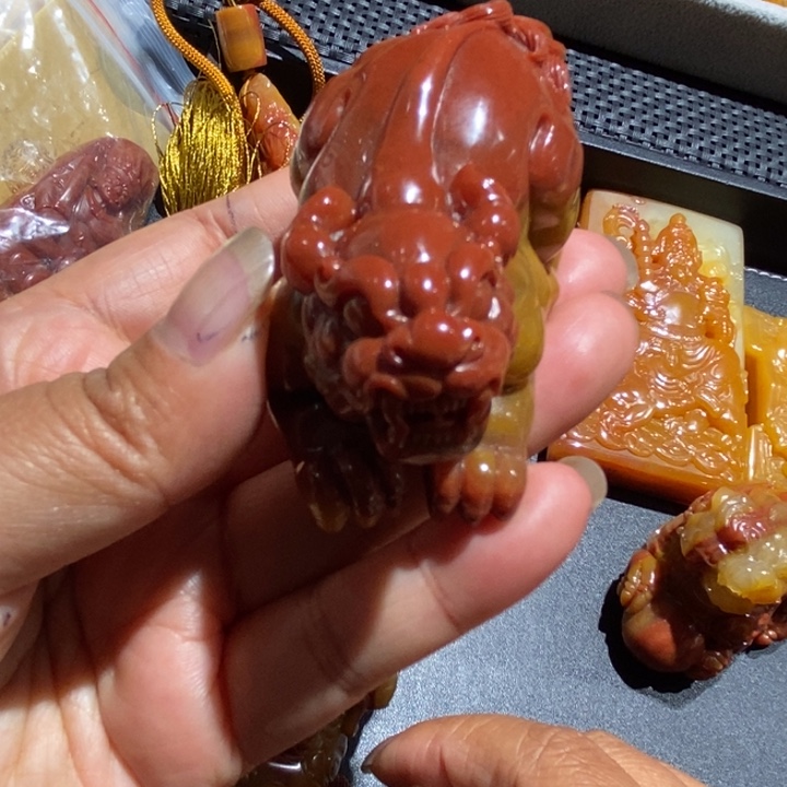 石英质玉（黄龙玉）未镶嵌挂件