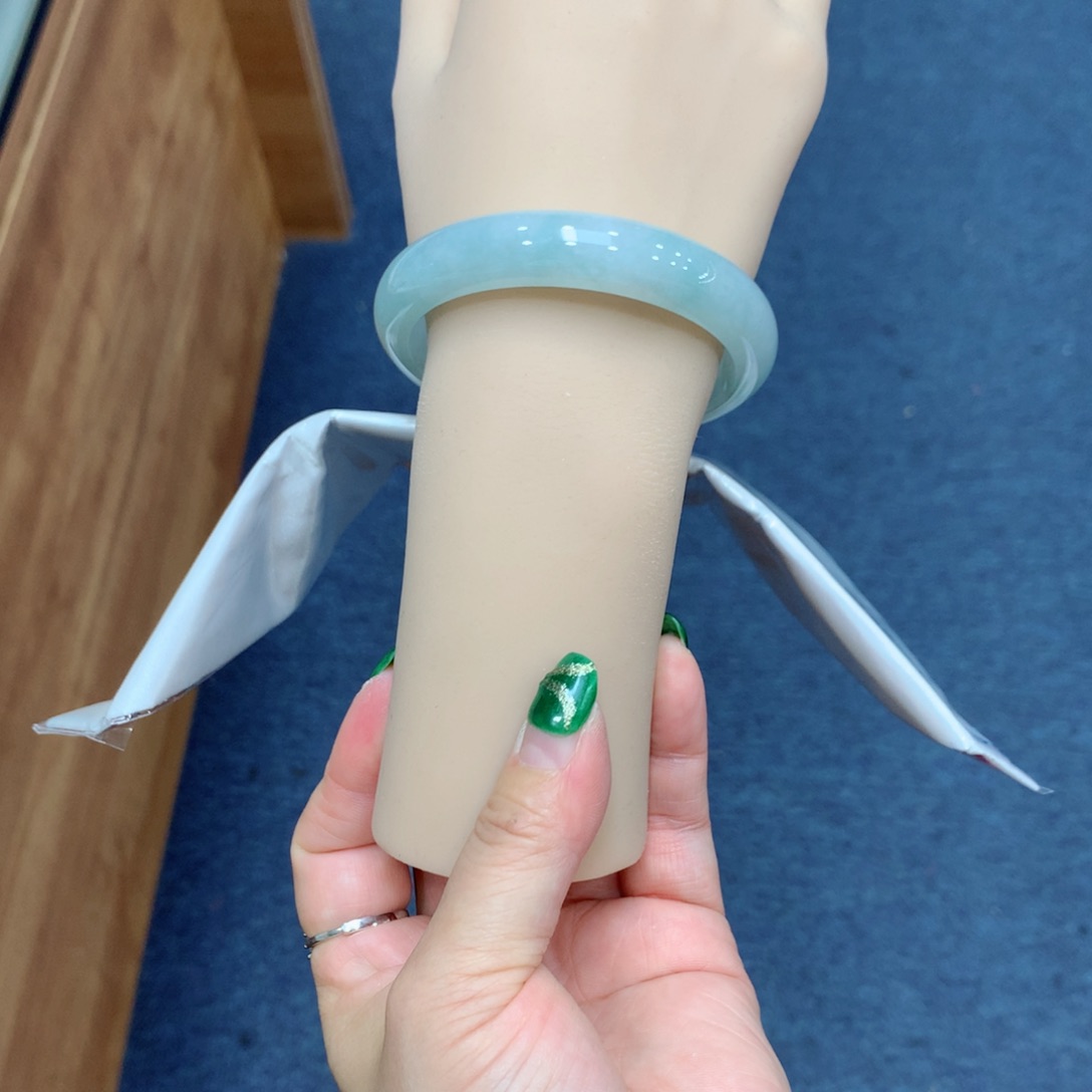 未镶嵌手镯翡翠买断