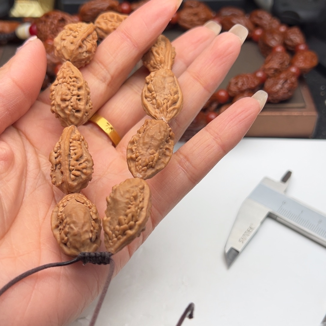 文玩核桃把件麒麟角