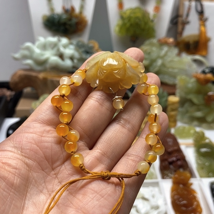 未镶嵌蛇纹石玉手牌