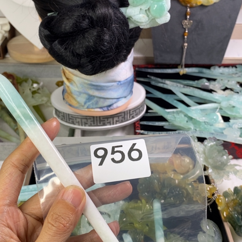 【闪购商品】岫玉发饰合金爱****～