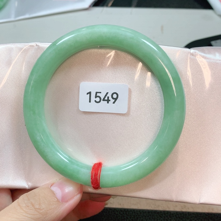 翡翠手镯未镶嵌天然翡翠手镯60