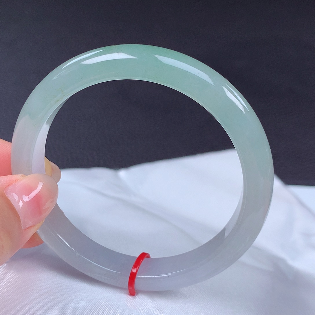 翡翠手镯未镶嵌56圈口431548