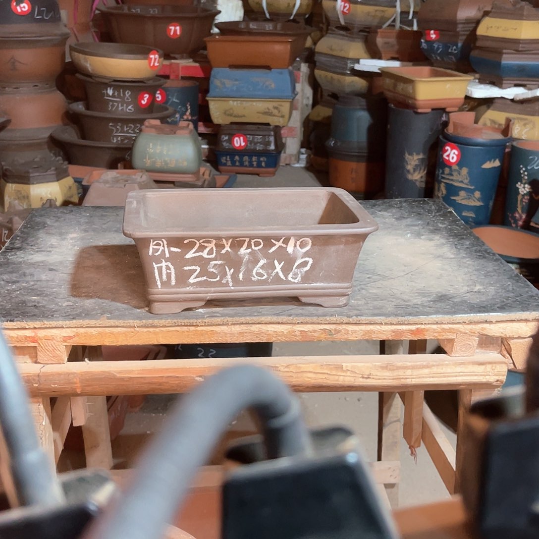 紫砂花盆长方盆一个