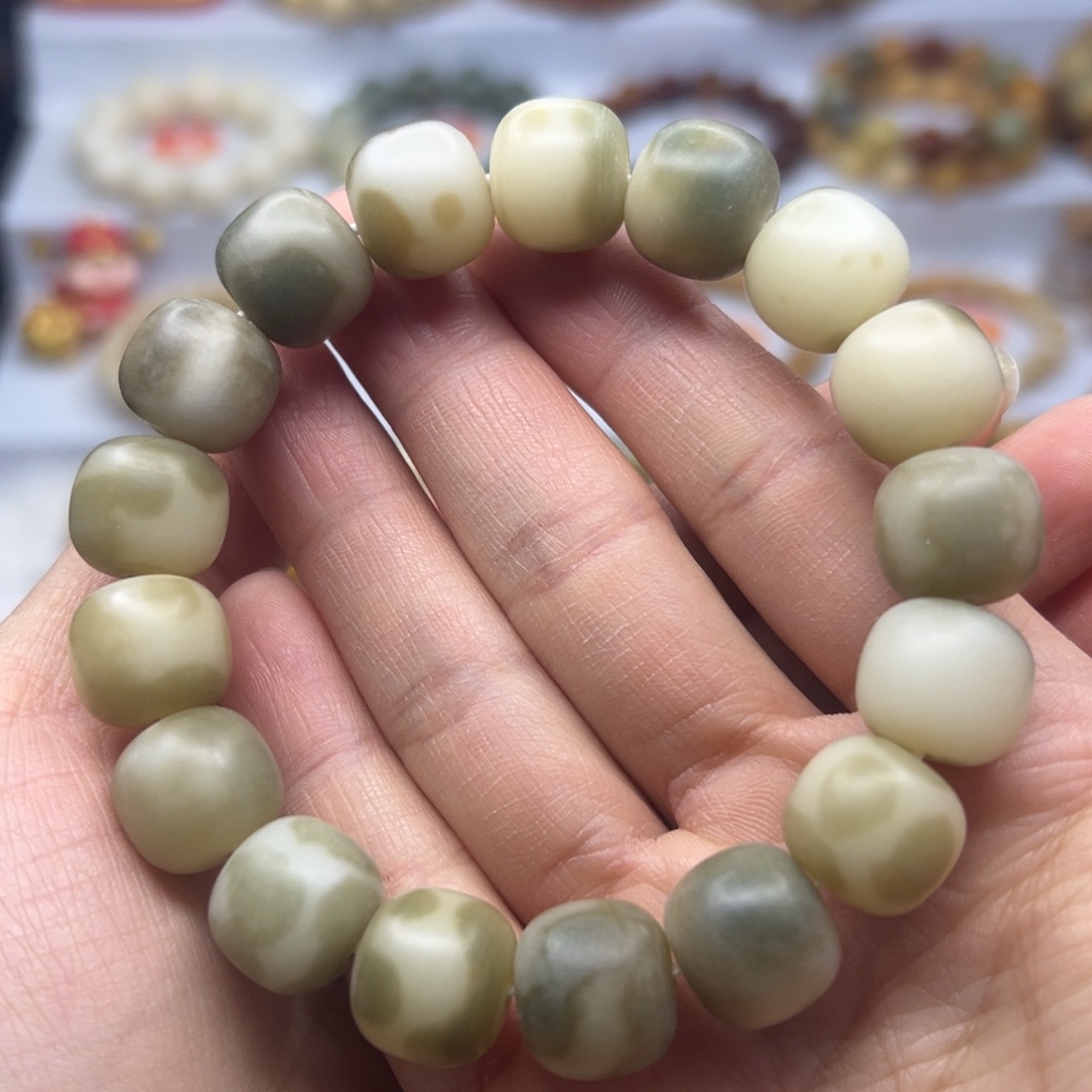 *****手串菩提根/象牙果