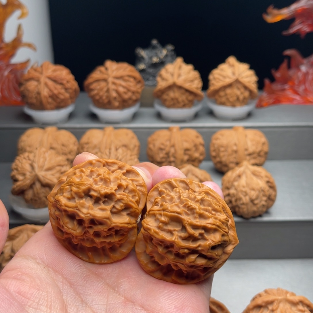 以***了把件文玩核桃龙鳞