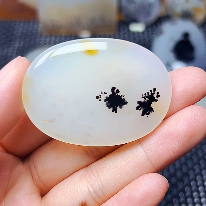 玛瑙/玉髓未镶嵌珠宝半成品