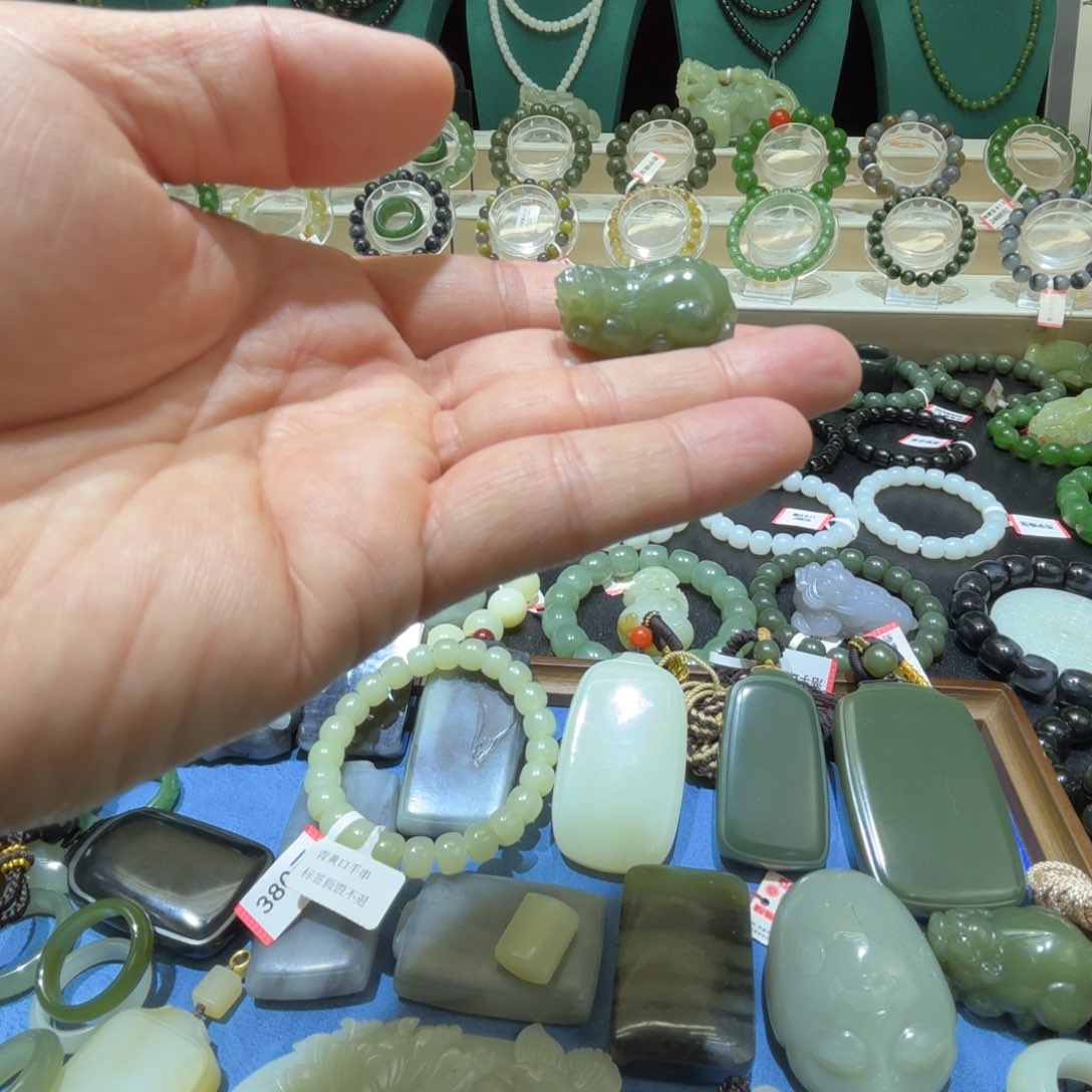 和田玉未镶嵌手链