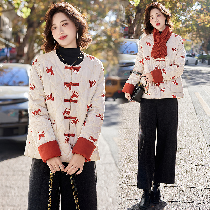 国风潮流拼接短款棉服中式圆领显瘦保暖外套本命年新年喜庆棉衣