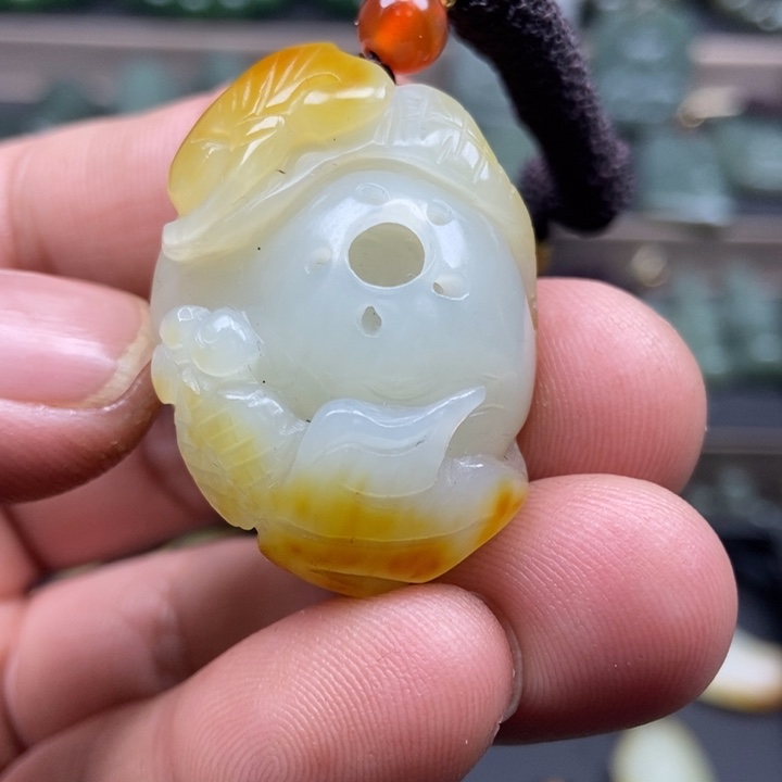 和田玉颈饰未镶嵌