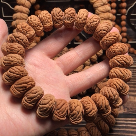 桃核手串五爪金龙手串202510