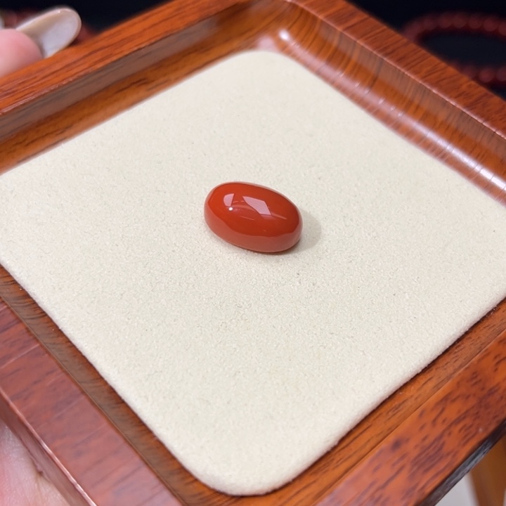 兔***狸南红玛瑙未镶嵌精品满肉柿子红蛋面